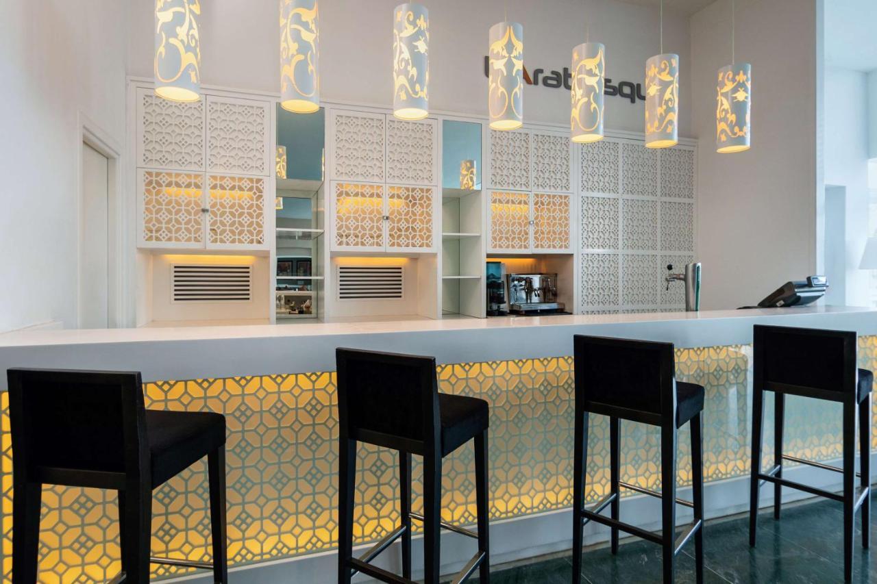 Radisson Blu Resort & Thalasso Hammamet Dış mekan fotoğraf The bar at the lounge