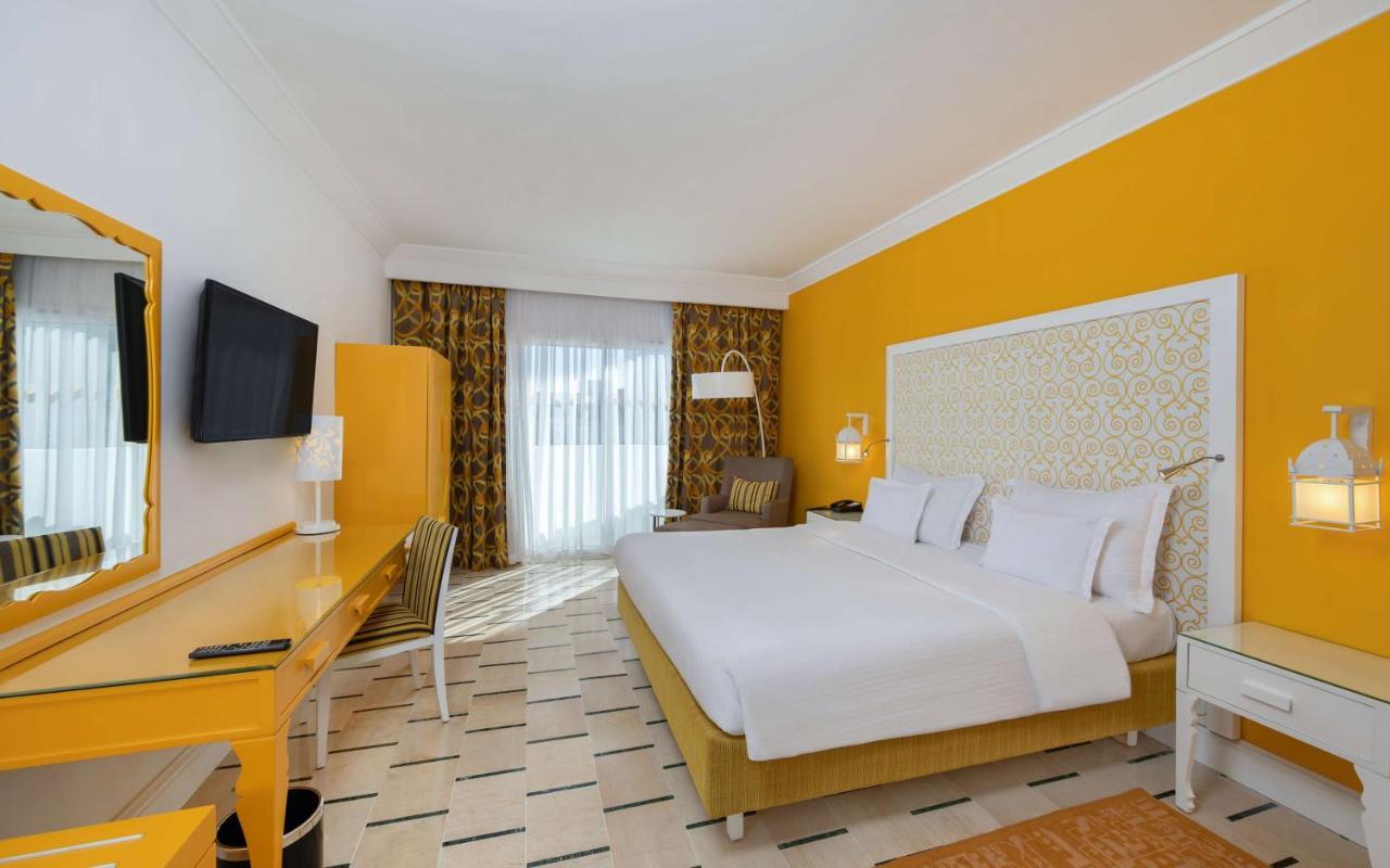 Radisson Blu Resort & Thalasso Hammamet Dış mekan fotoğraf A room at the hotel