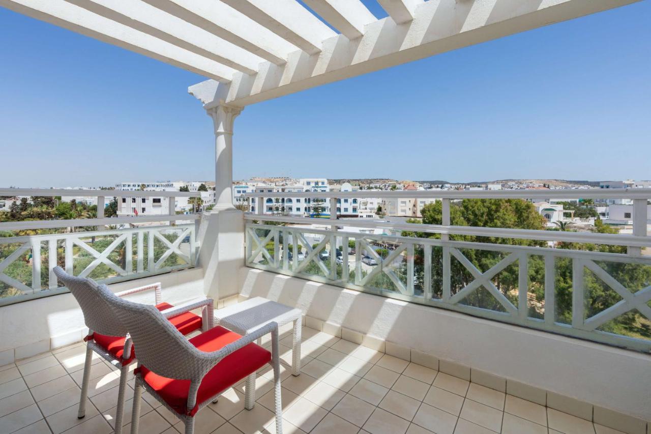 Radisson Blu Resort & Thalasso Hammamet Dış mekan fotoğraf A balcony