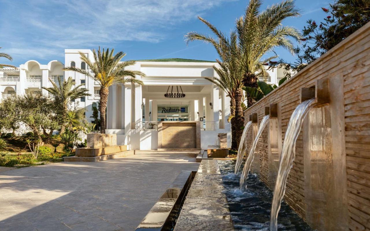 Radisson Blu Resort & Thalasso Hammamet Dış mekan fotoğraf The resort's entrance