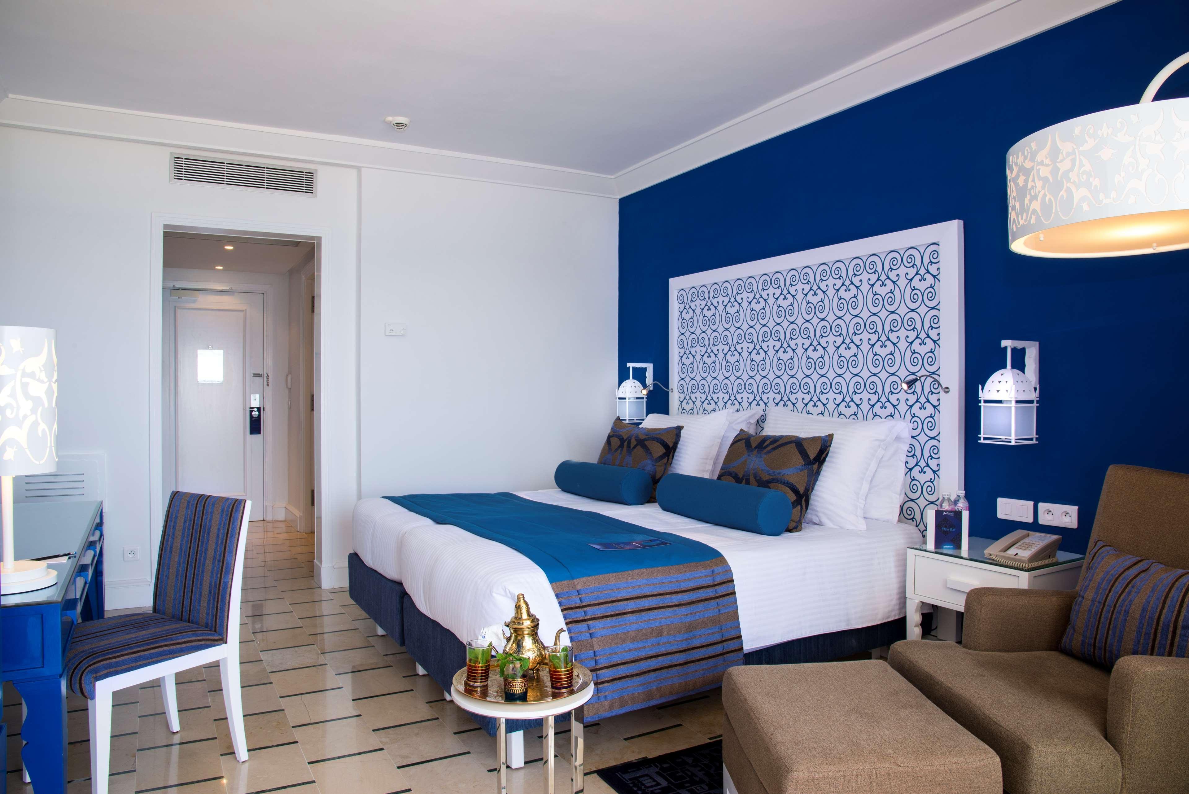 Radisson Blu Resort & Thalasso Hammamet Dış mekan fotoğraf A room at the hotel