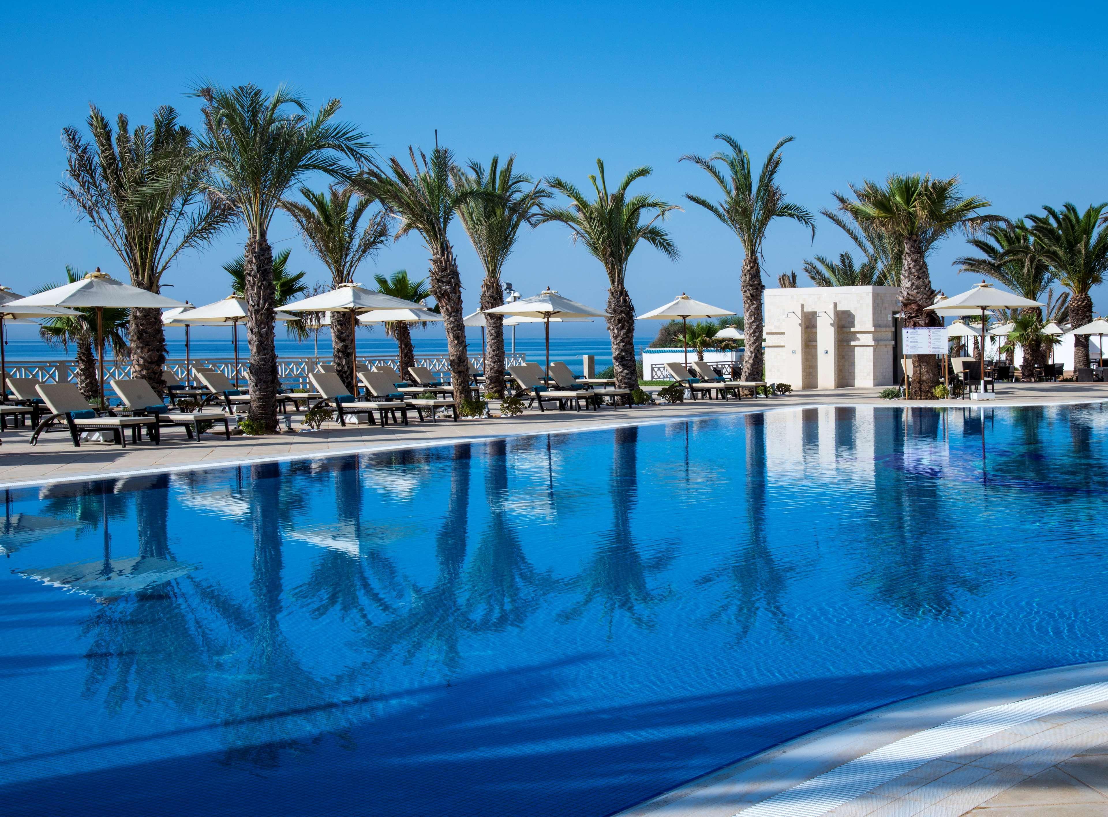 Radisson Blu Resort & Thalasso Hammamet Dış mekan fotoğraf The pool at the Royal Mirage